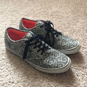 Vans Paisley